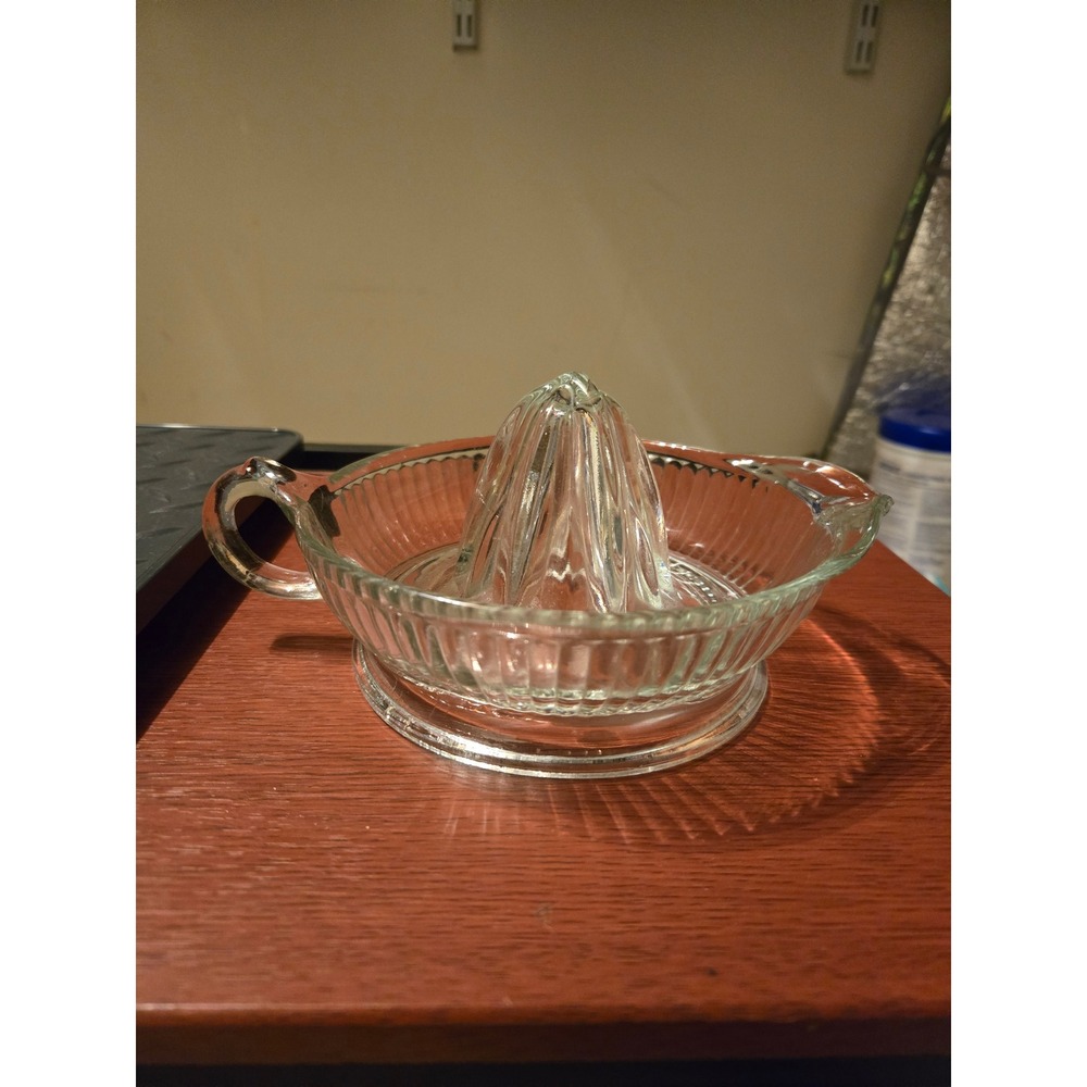 Vintage Anchor Hocking Clear Glass Citrus Juicer Reamer with Handle and Spout
